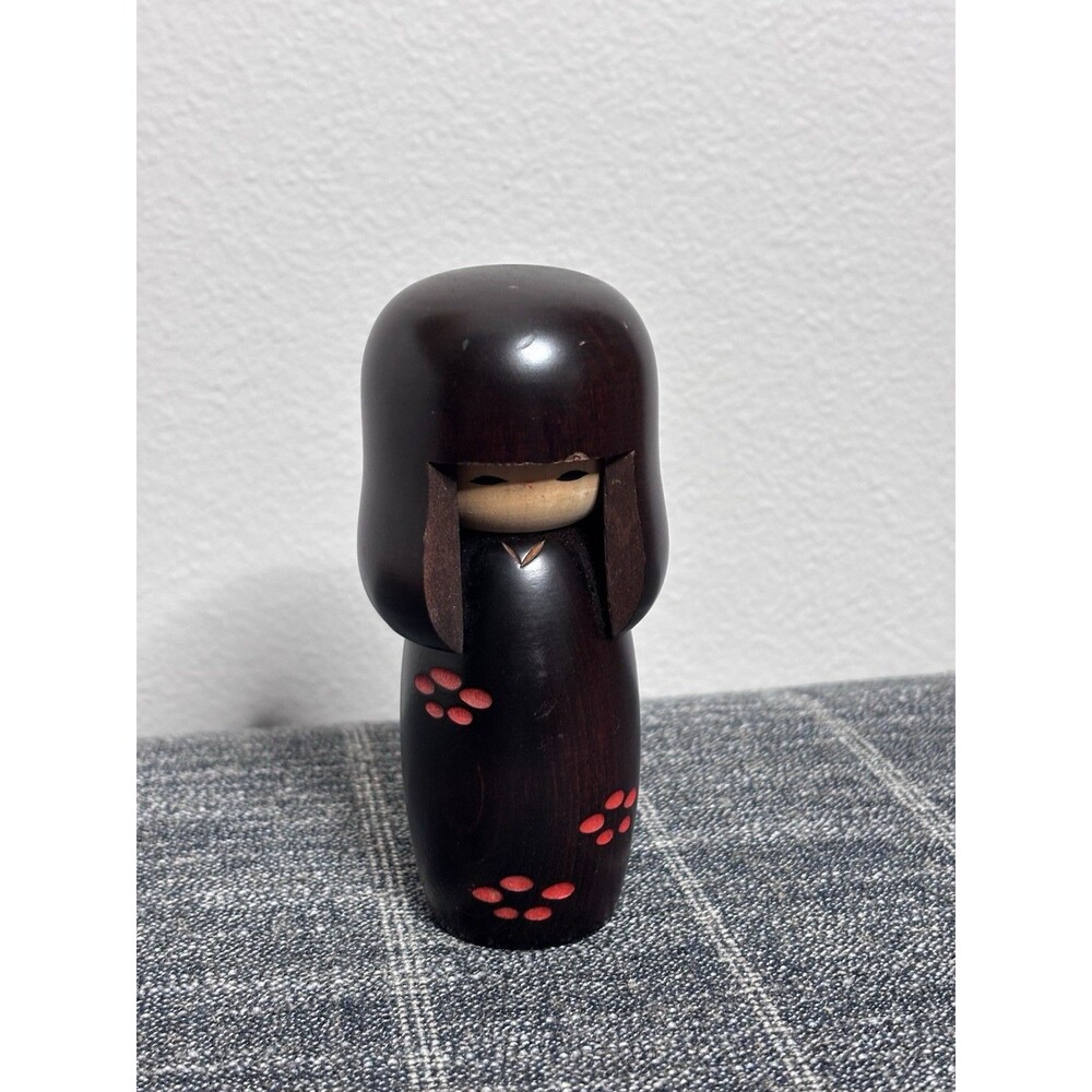 Japanese Kokeshi Wooden Ornament Folk Craft Collectible 4.9inch/12.5cm KD075